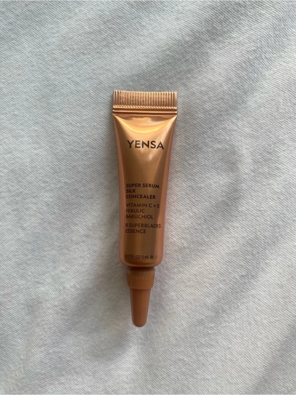 YENSA Super Serum Silk Concealer Light 1 Vitamin C + E 5ml